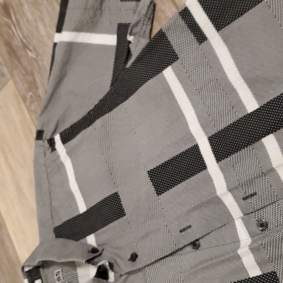 Express - Picture 4 of 4